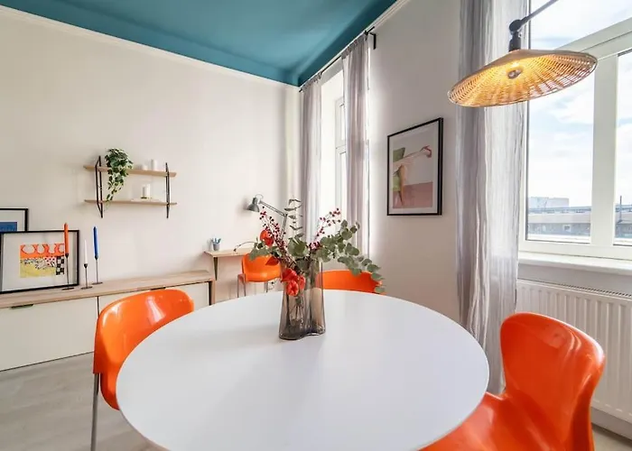 Josef's I Cozy Retro Vienne